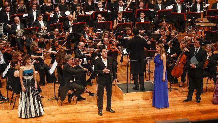 Un momento del concierto de &quot;La sonnambula&quot;, ayer en el teatro Afundación de Vigo. // Ricardo Grobas