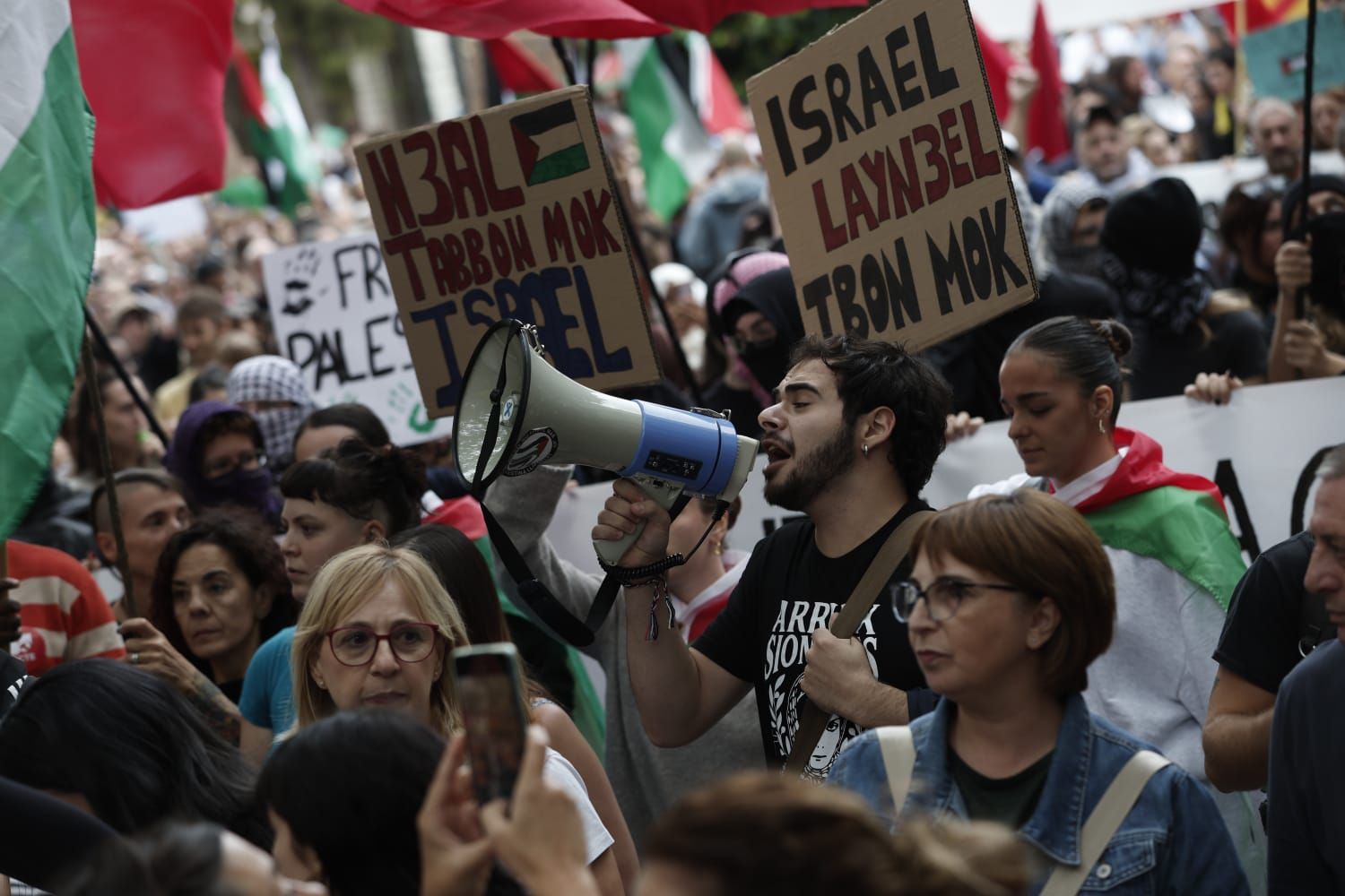 FOTOS | Manifestación en Palma para condenar el genocidio israelí en Palestina