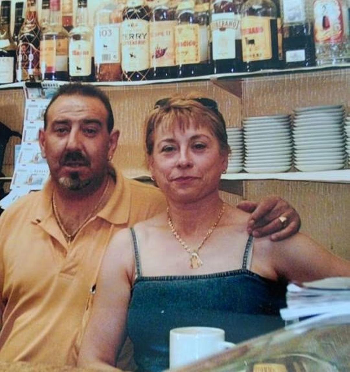 Pepe y Dori en el bar Sayago hace años.