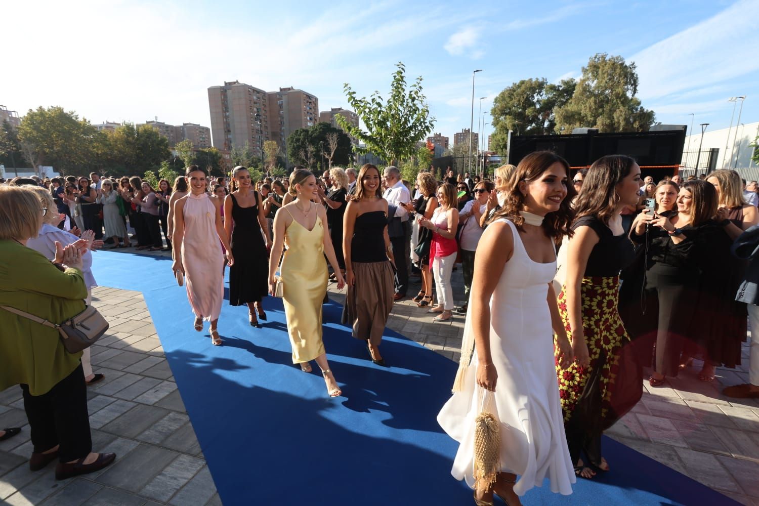 Así está el ambiente en el estreno de las fallas en el Roig Arena