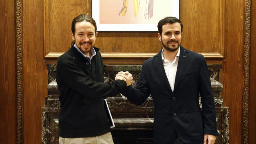 Iglesias y Garzón se reúnen con un clima cordial