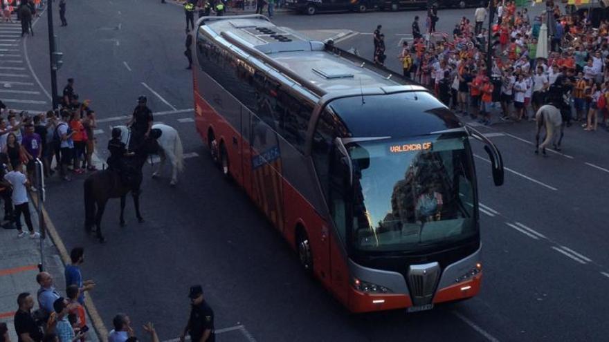 Ambiente frío en Mestalla