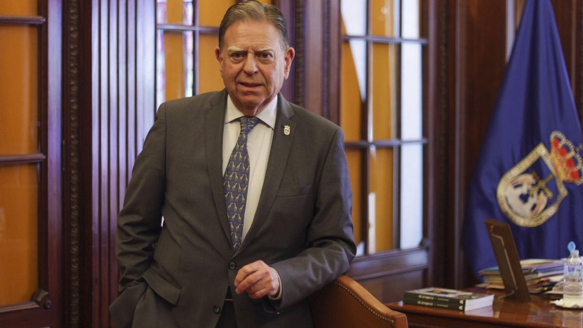 Alfredo Canteli, en su despacho.
