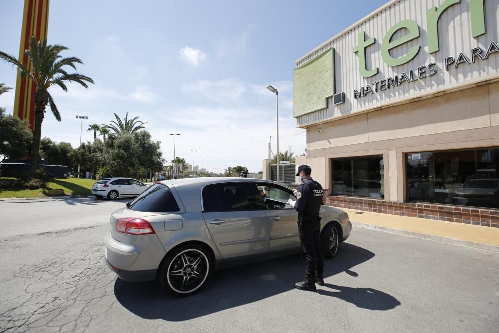 Controles de la Policía Local de Torrevieja para e