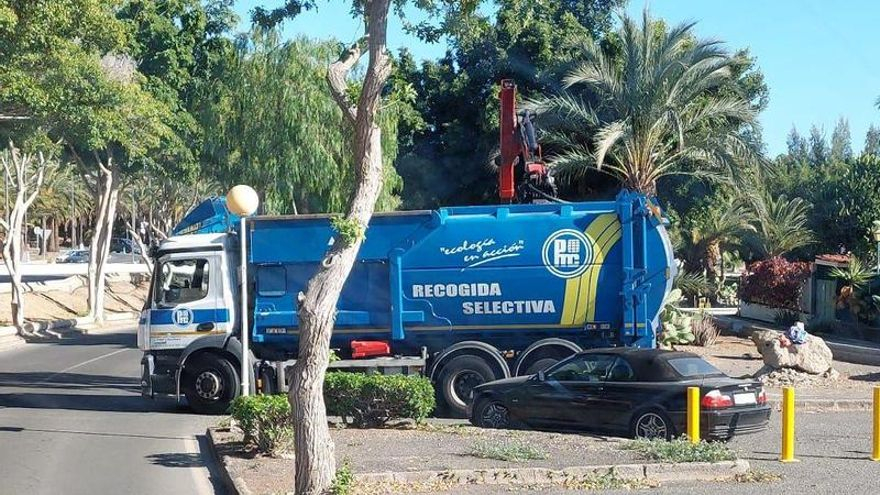 La empresa Martínez Cano inicia la recogida urgente de los residuos del Sur