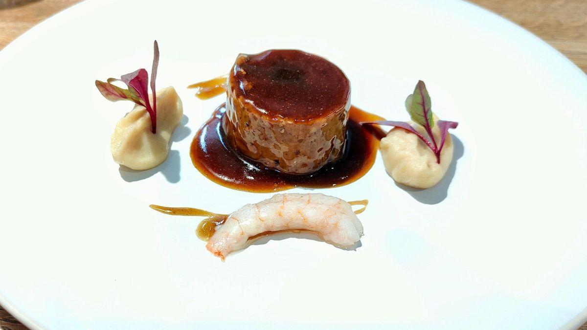 La 'royal' d'ànec de l'Empordà de La Cort del Mos de Palamos.