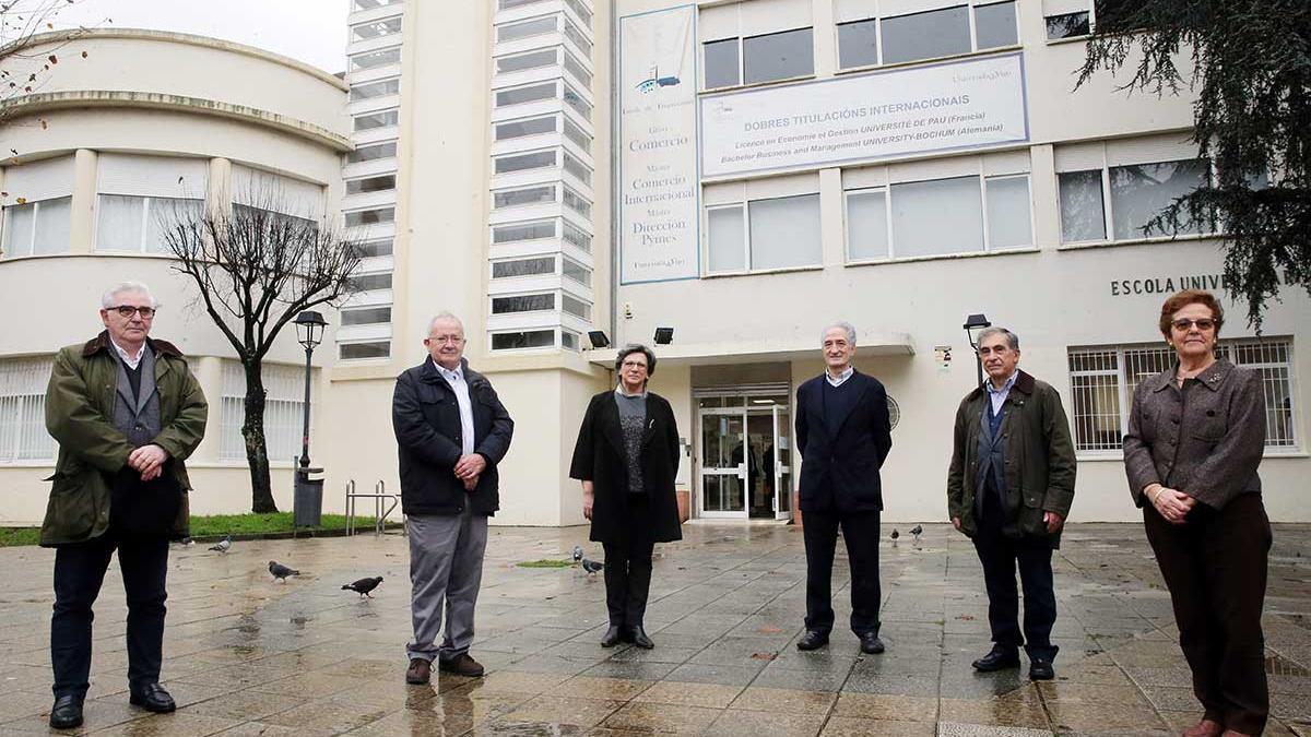 Pedro Figueroa, Patricio Sánchez, Consuelo Currás, Antonio Vaamonde, Jacobo Izquierdo y Pilar López, exdirectores y actual directora. 