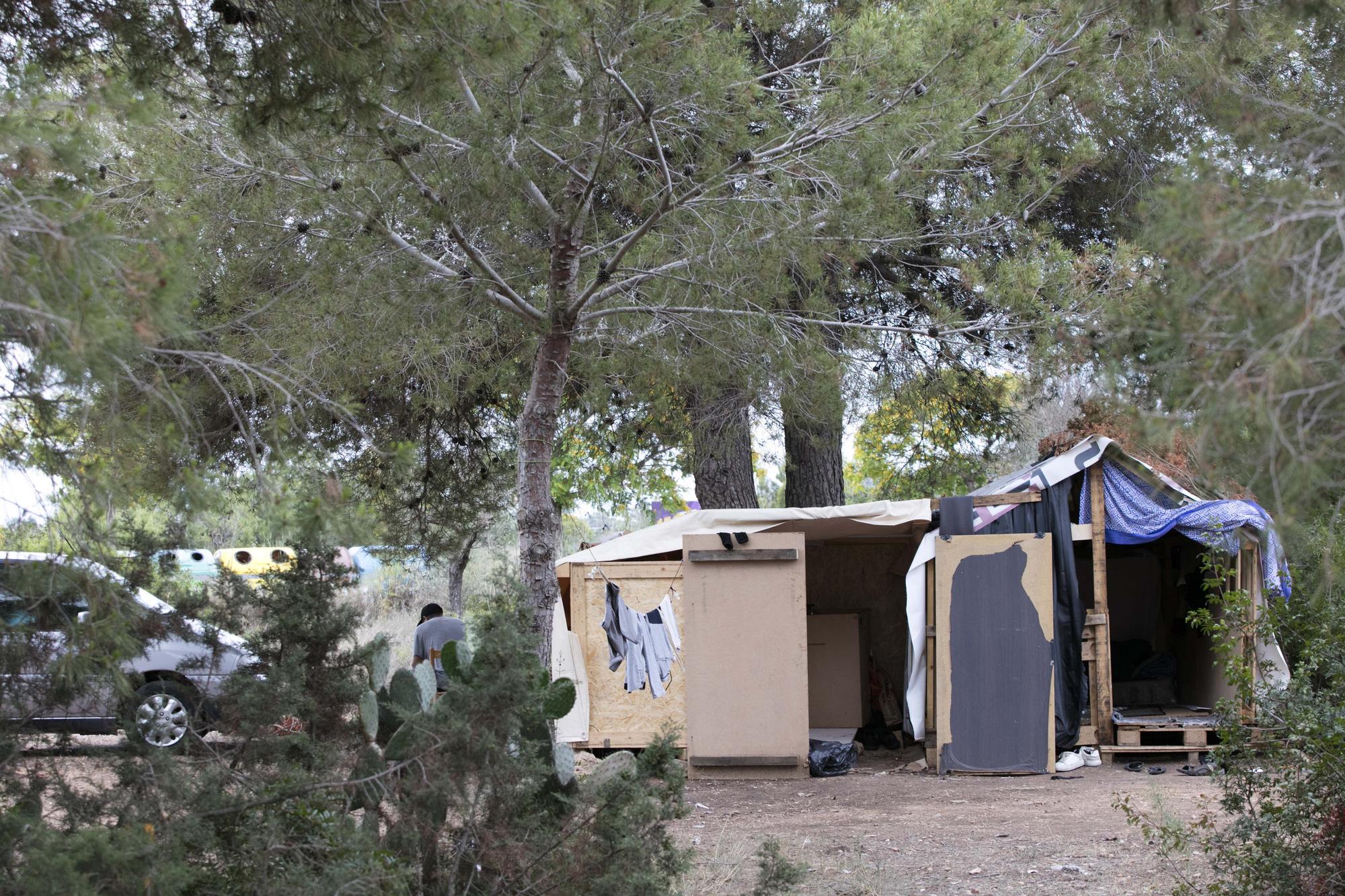 Galería de imágenes del drama de la vivienda en Ibiza: la ciudad de los sintecho