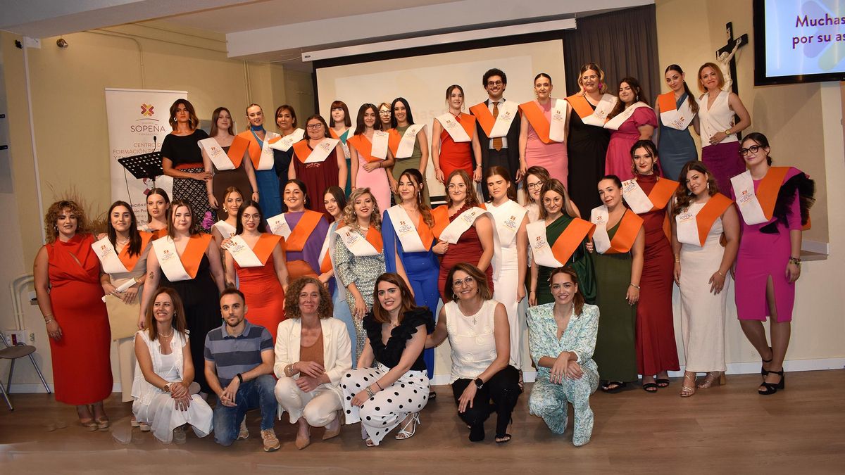 Acto de graduación en el CDP Sopeña.