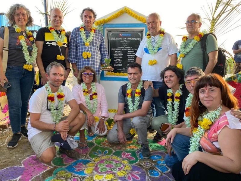 Primera piedra de la sexta escuela de ‘Mata Ombres’.   | FOTO CEDIDA POR A.T.M.