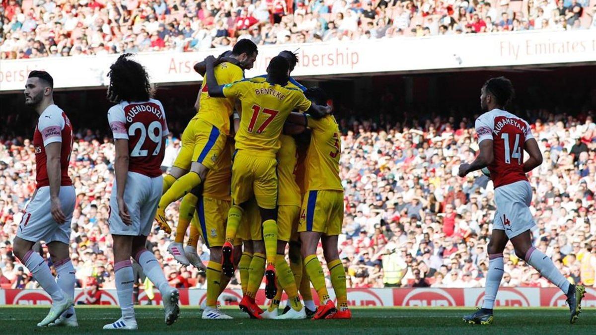 Los jugadores del Palace celebrando uno de los goles