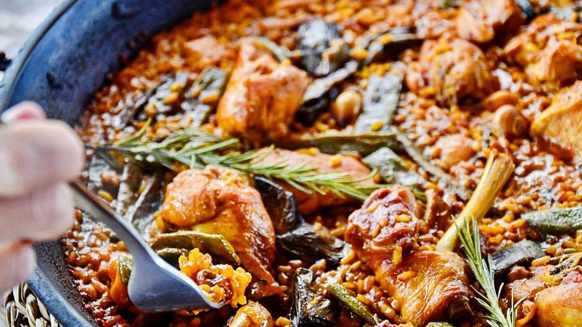 Paella valenciana del restaurante Vlue Arribar, uno de los participantes en la campaña. | GASTRONOMIA D’ACÍ