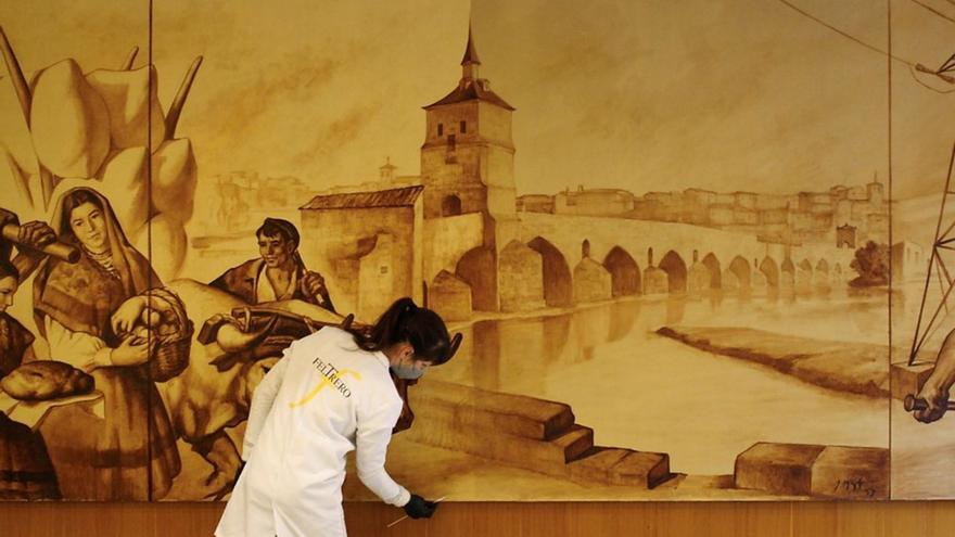 Proceso de restauración del mural de José María “Castilviejo”. | Cedida