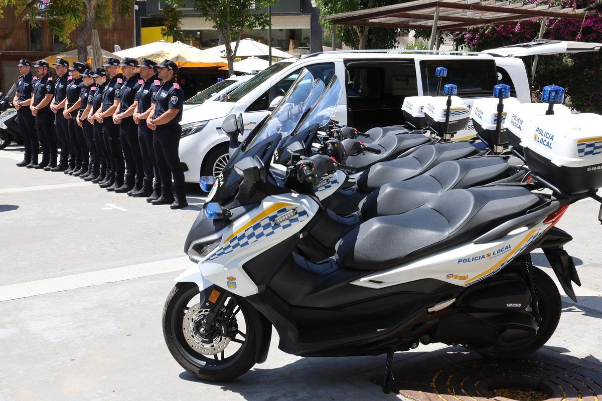 La Policía Local de Ibiza se refuerza con 11 agentes y 13 vehículos