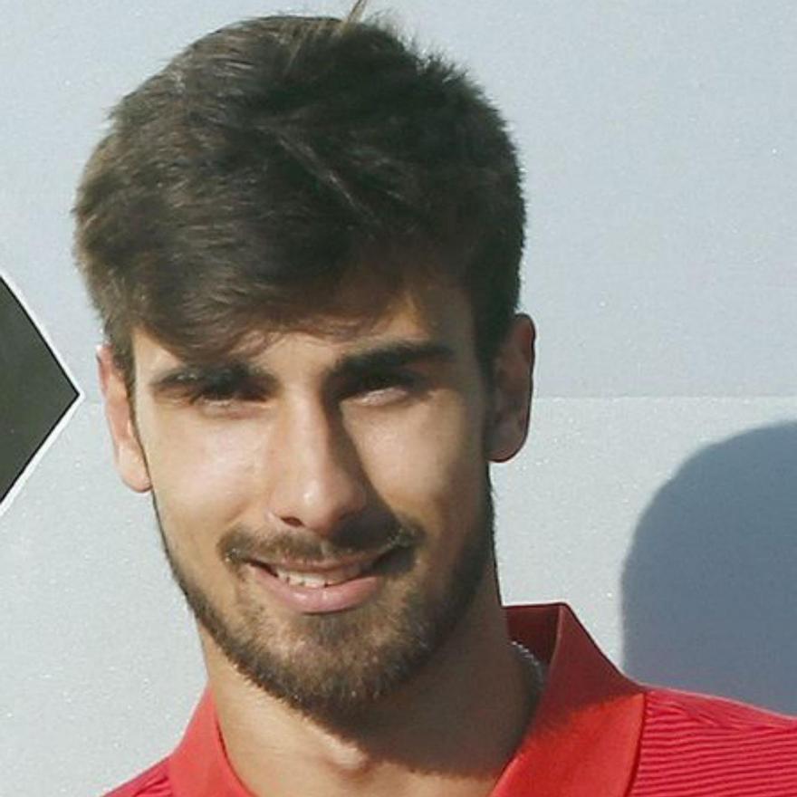 El futbolista luso André Gomes.