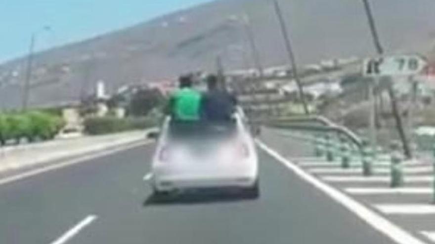 Investigan a una turista por un delito de conducción temeraria en Canarias