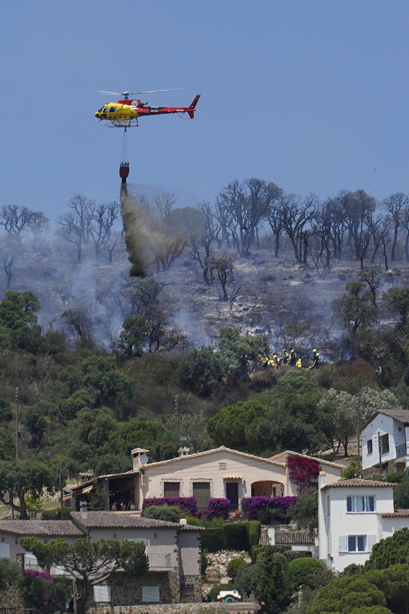 Les imatges de l'incendi de Castell d'Aro