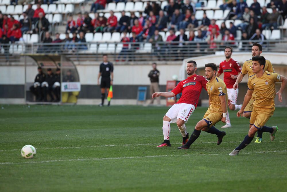 Partido entre el Real Murcia y el Recreativo