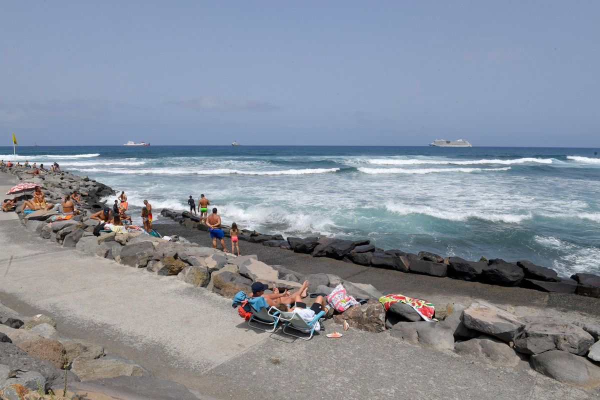 Domingo en playas de la capital grancanaria