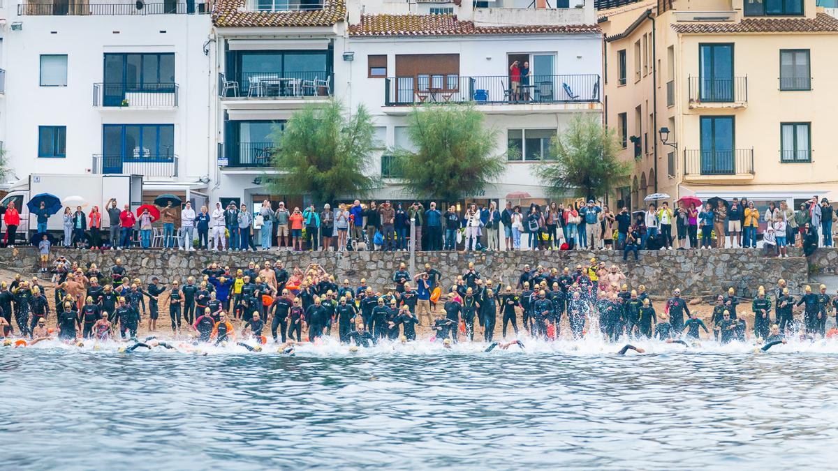 Mil cinc-cents nedadors a la 13a edició de la Radikal ocean52 a Calella