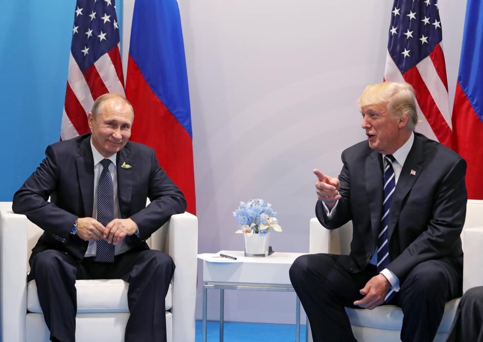 La secuencia del apretón de manos entre Trump y Putin