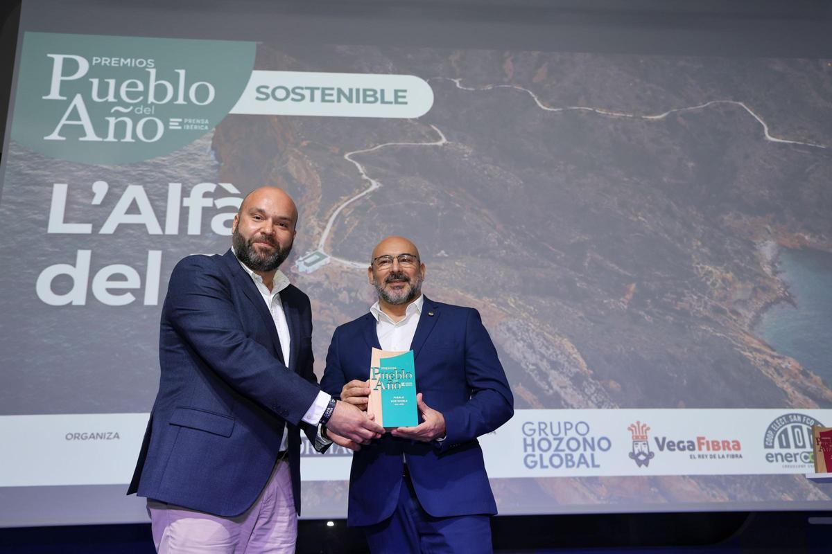 Luís Morant, concejal de L’Alfàs del Pi, recibe el premio «Mejor Pueblo Sostenible del Año».