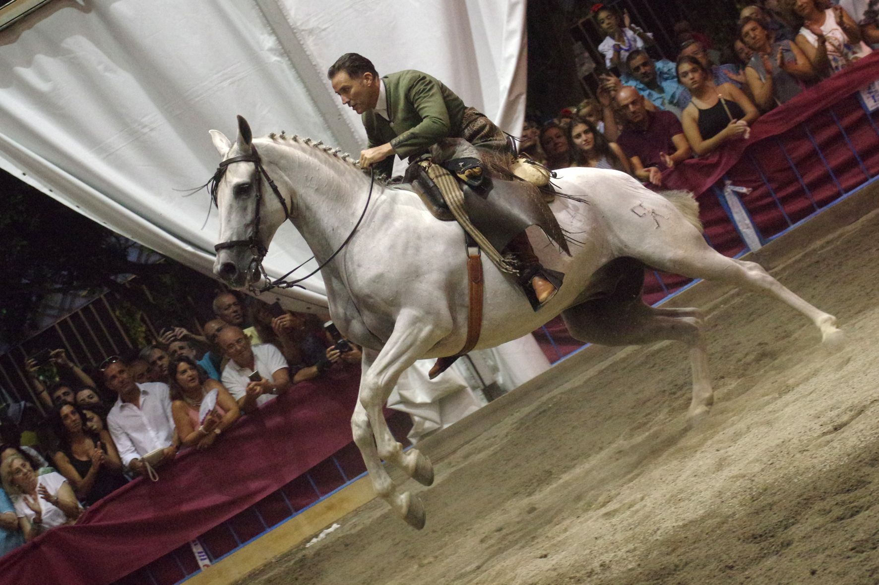 Exhibición ecuestre en el Real de la Feria de Málaga 2022