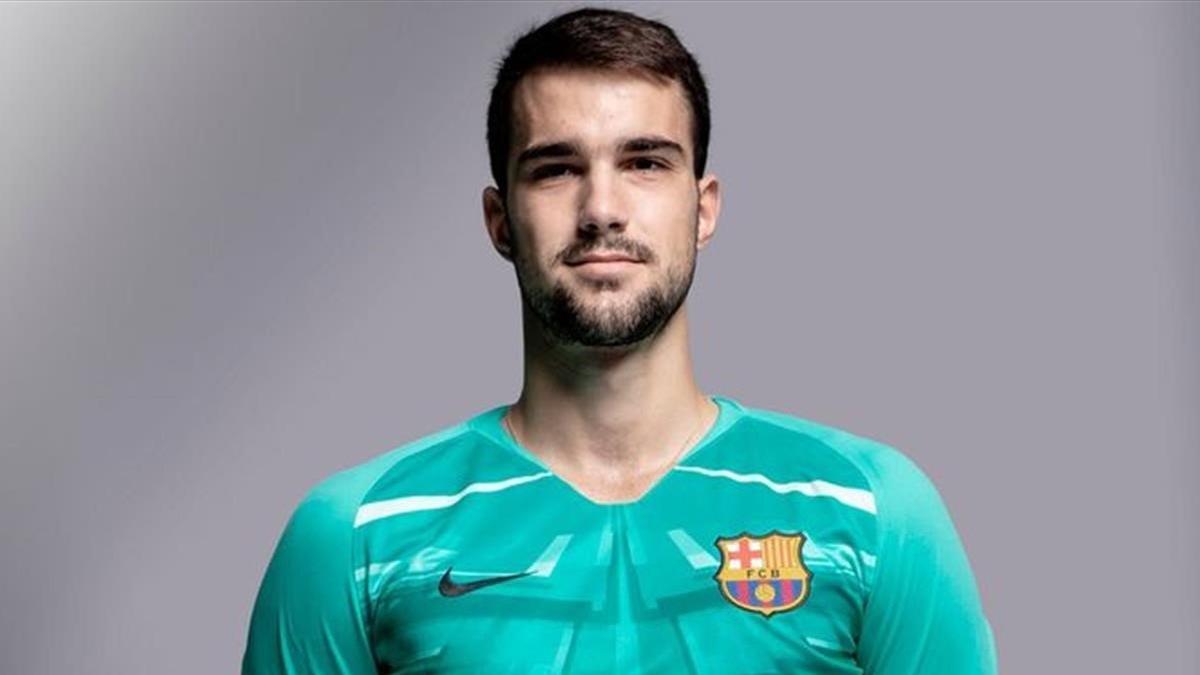 Lazar Carevic, el portero del Barça B.