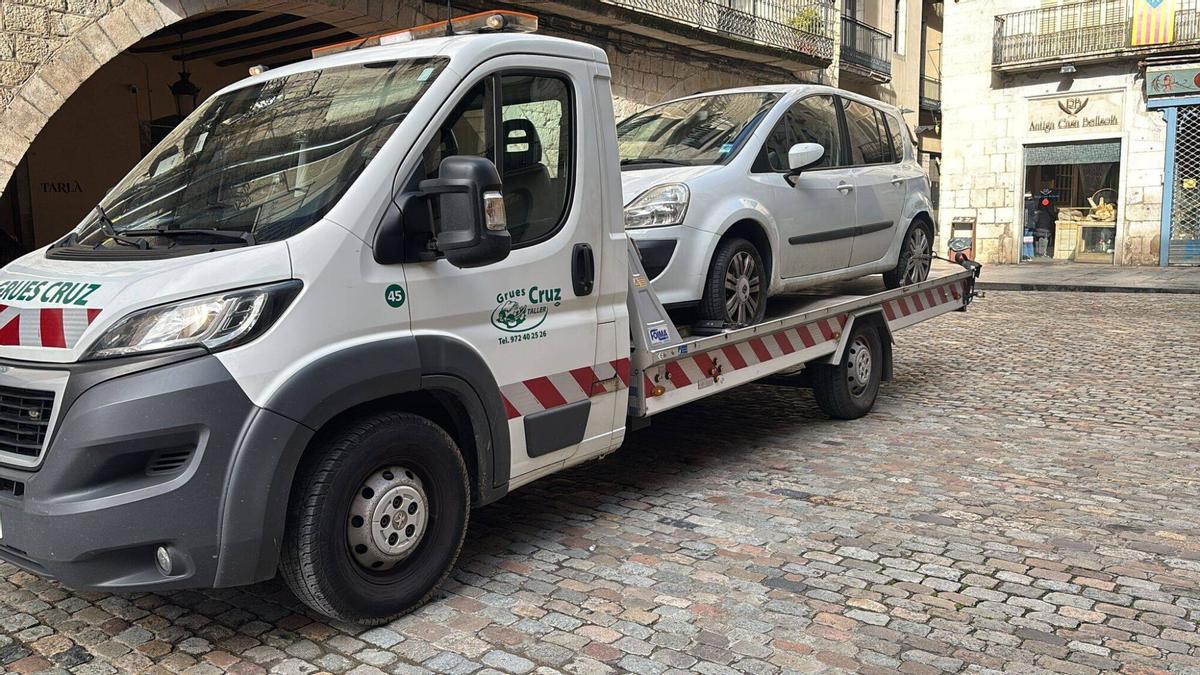 Imatges de les rodes punxades al Barri Vell