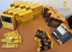 La Guardia Civil inspecciona un súper de Barcelona por fraude eléctrico y encuentra sobres de miel con Viagra