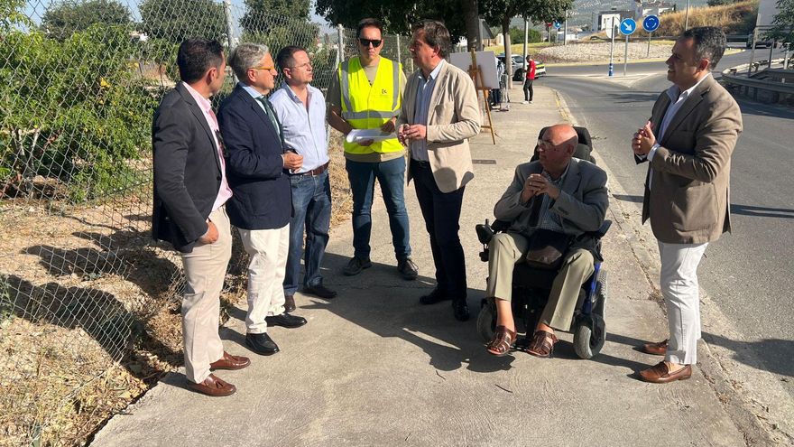 El sendero peatonal hacia la Sierra de Aras en Lucena estará construido antes de final de año