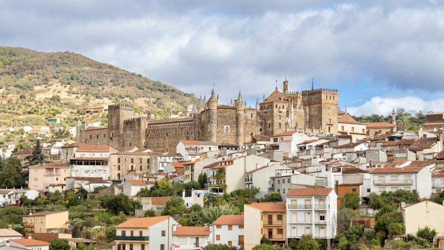 Guadalupe compite con un pueblo de Huesca y otro de Barcelona por convertirse en  Mejor Pueblo Turístico