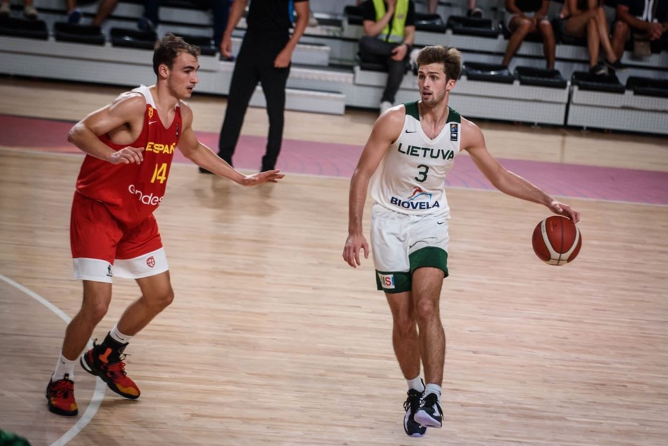 Guillem Ferrando y Millán Jiménez, campeones de Europa con España sub-20 -  Superdeporte