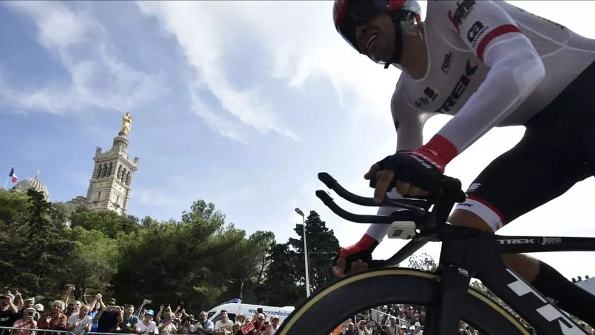 Contador: "La Vuelta está en el aire, hay carreras en Colorado"