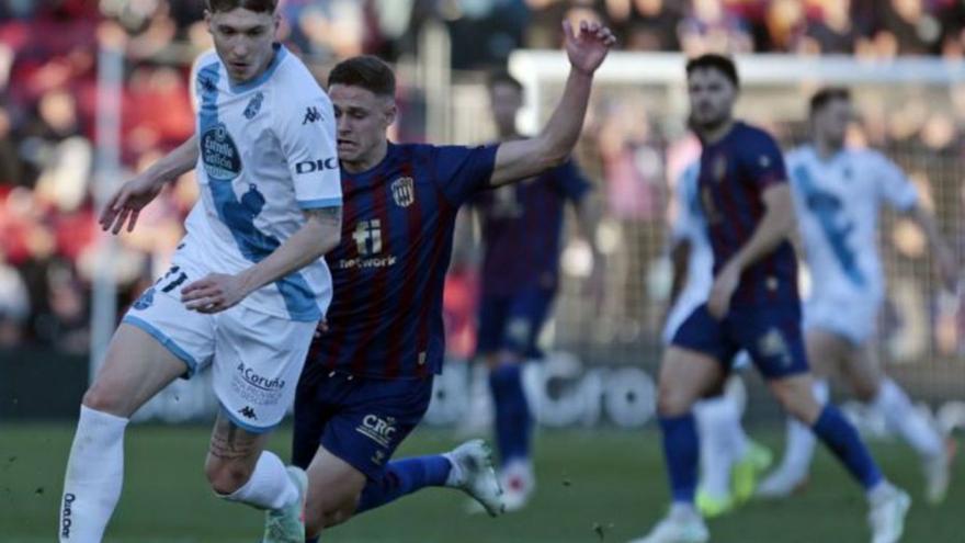 Nemanja Tosic, en el partido ante el Eldense. | LFP