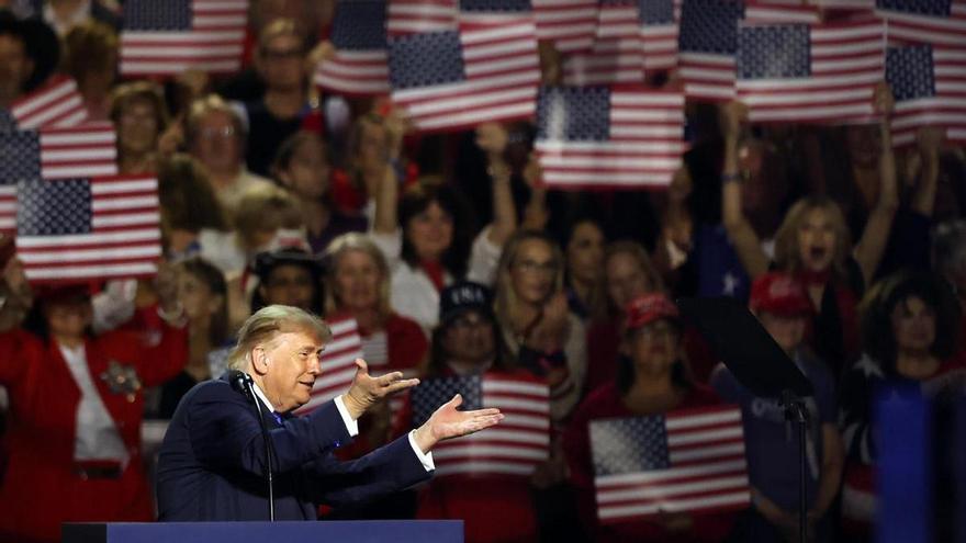 5000 Dollar für jeden Erwachsenen: Trumps Versprechen, falls seine Partei die Novemberwahlen gewinnt