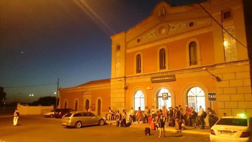 40 personas tienen que desalojar el tren Badajoz-Madrid en Talavera de la Reina