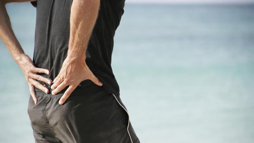 Si te duele la espalda, estos ejercicios te ayudarán