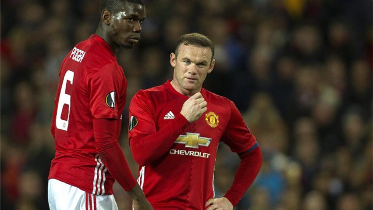 Rooney le cedió el balón a Pogba en el primer penalti