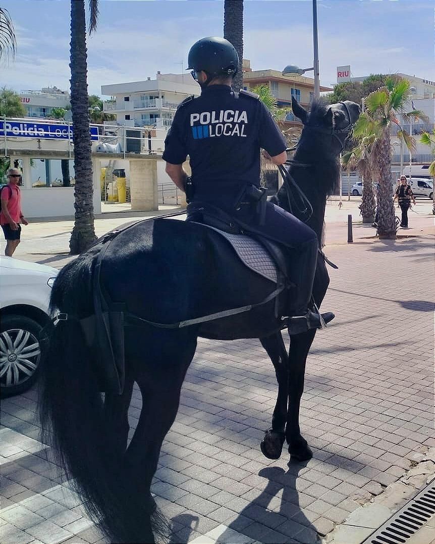 Policía montada de la Playa de Palma