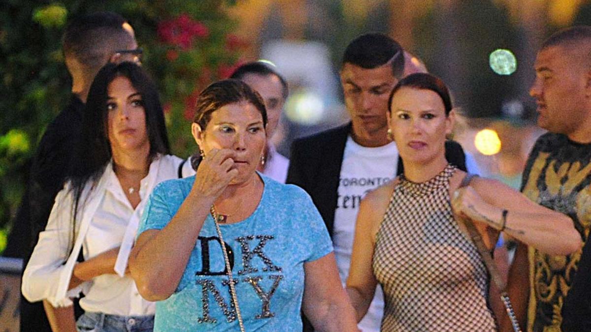 Georgina Rodríguez y Cristiano Ronaldo, de cena nada romántica en Ibiza