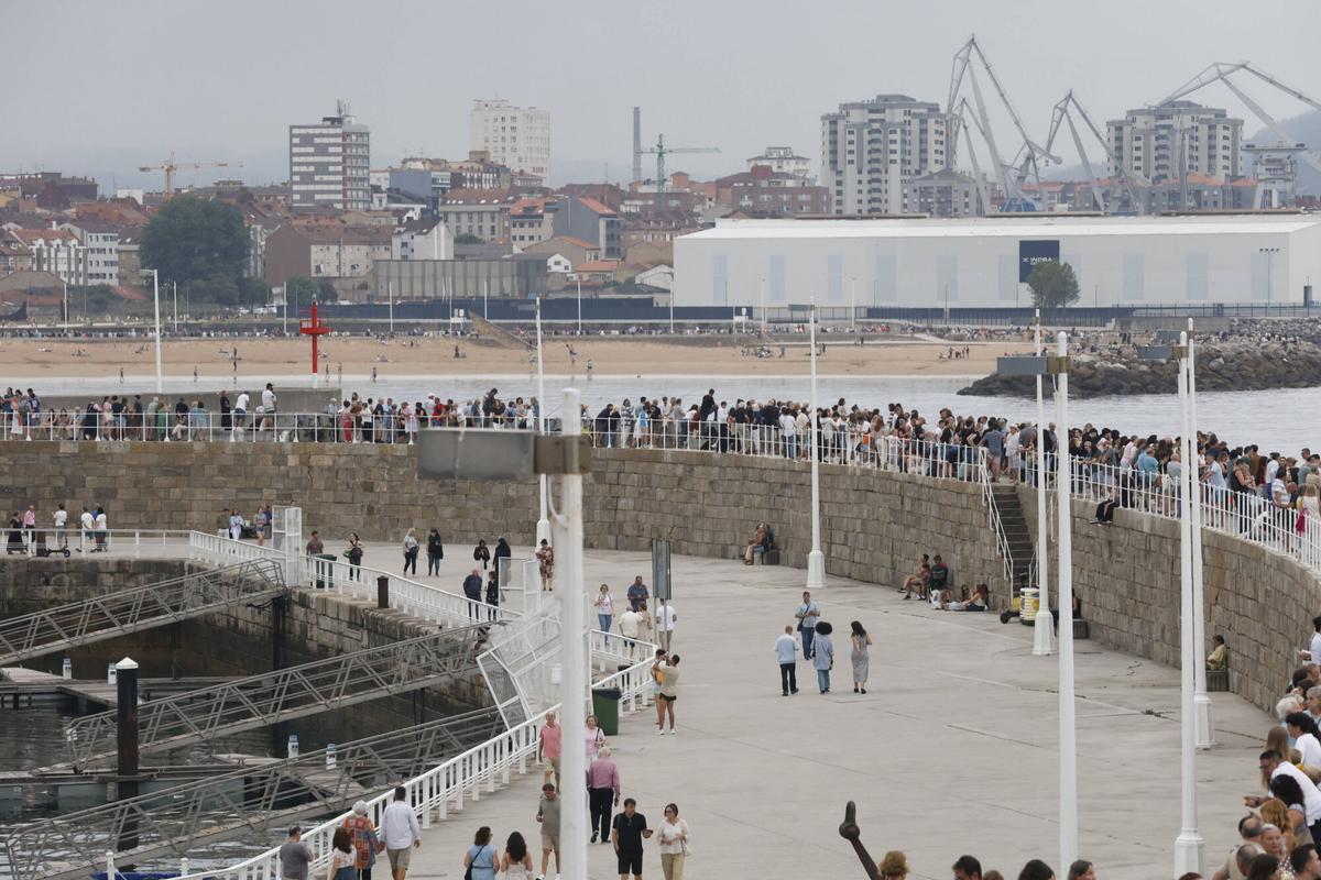 El eclipse total desde Asturias: las mejores fotos de Gijón, Oviedo, Avilés, centro, oriente y occidente El eclipse total desde Asturias: las mejores fotos de Gijón, Oviedo, Avilés, centro, oriente y occidente