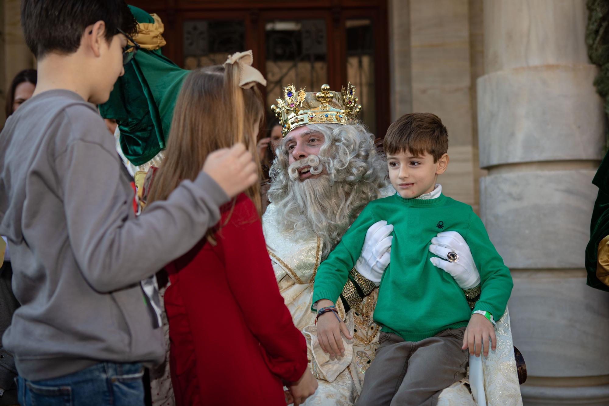 Los Reyes Magos desembarcan en Cartagena