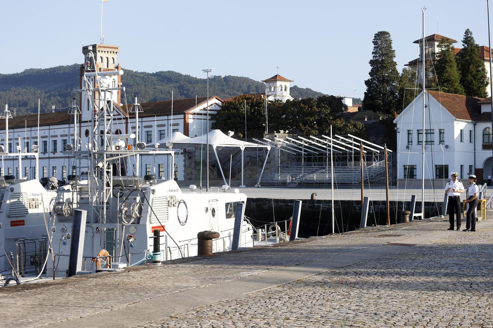 Leonor conoce de primera mano la Escuela Naval de Marín