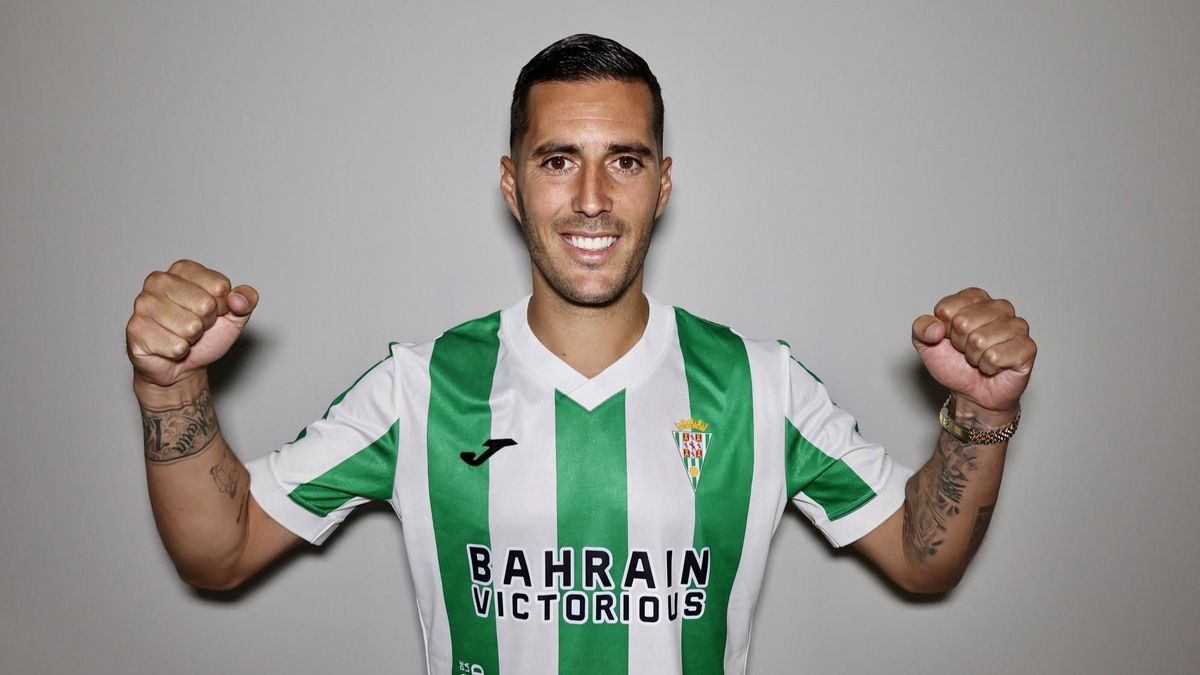 El delantero Sergio Guardiola es uno de los cuatro fichajes cerrados por el Córdoba.