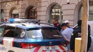 Un ferit i cinc detinguts després d’un violent atracament a una joieria a Sarrià