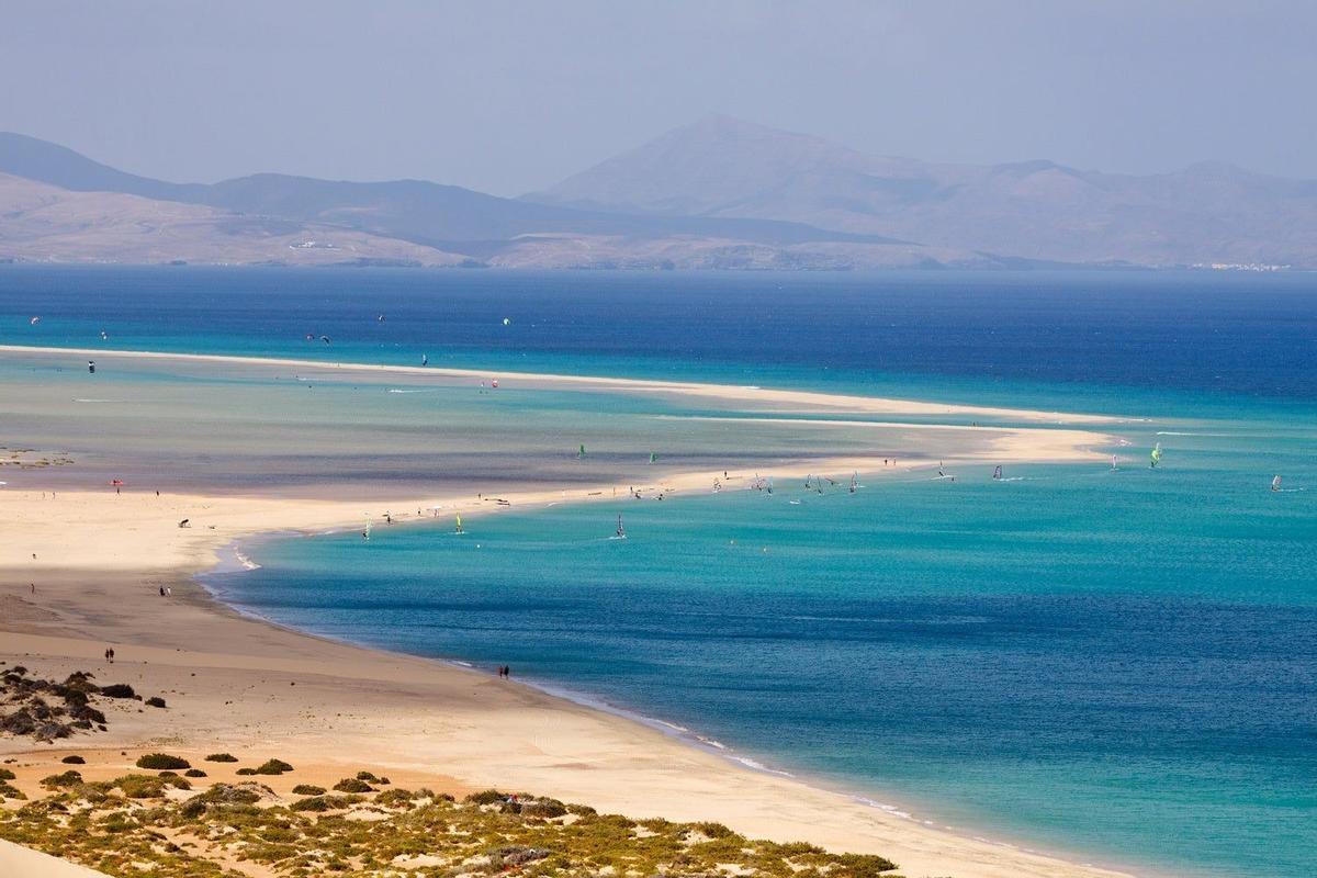 6. Playa de Sotavento de Jandía, Fuerteventura