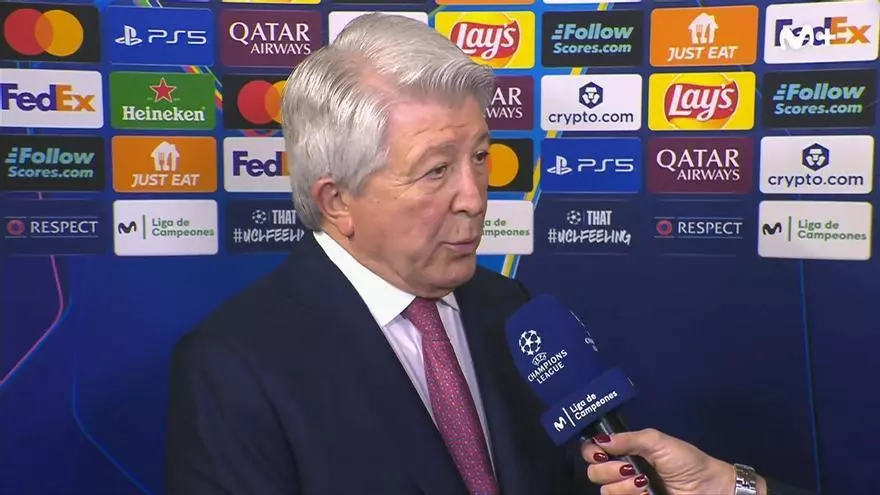 Enrique Cerezo: "Tenemos que ir allí con una gran ventaja o una pequeña ventaja para poder estar en Budapest el 30 de mayo".