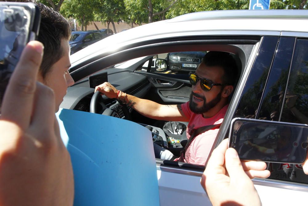 El Valencia CF echa a rodar lleno de descartes