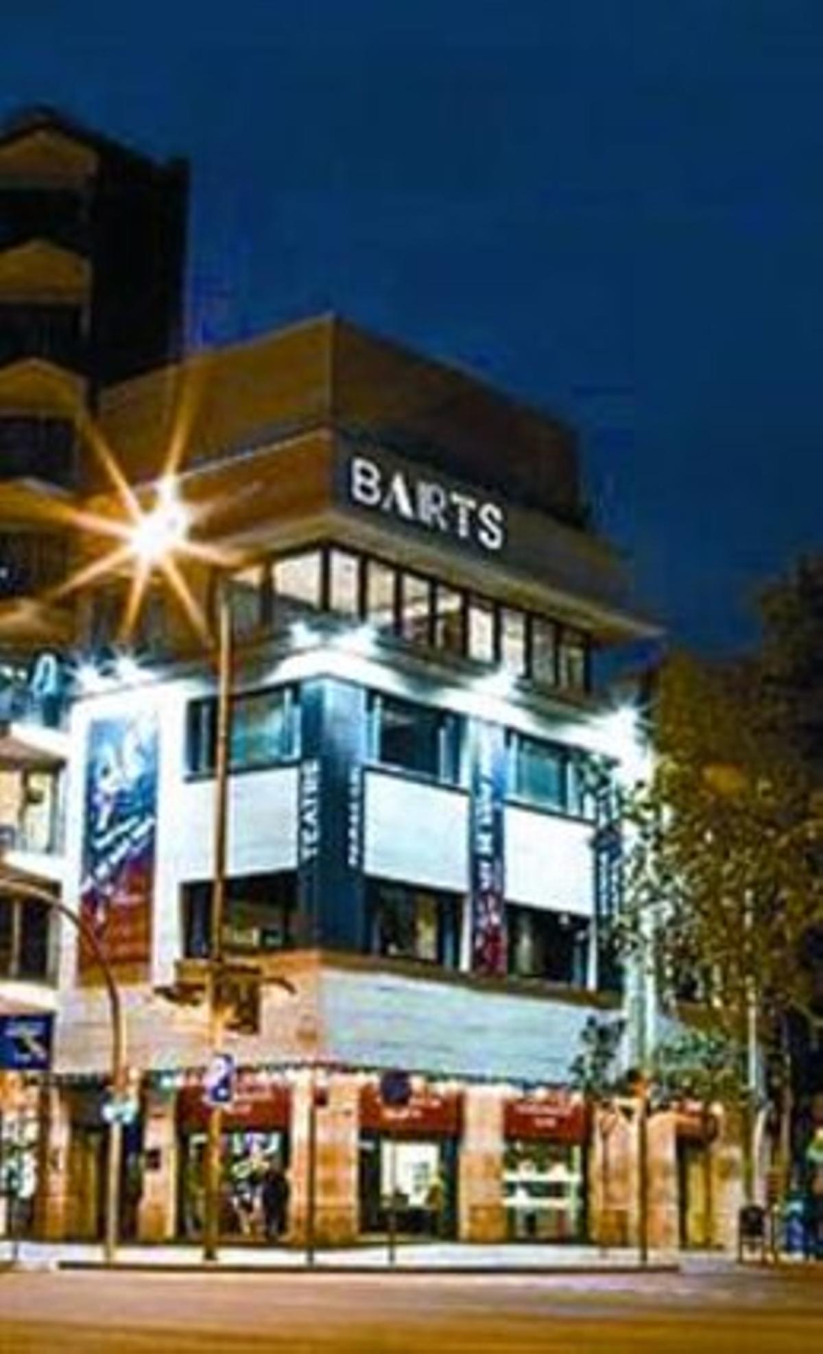 Façana de la sala Barts. Façana de la sala Barts.
